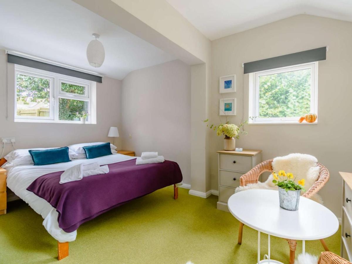 Claridge House Bed & Breakfast Lingfield Ngoại thất bức ảnh
