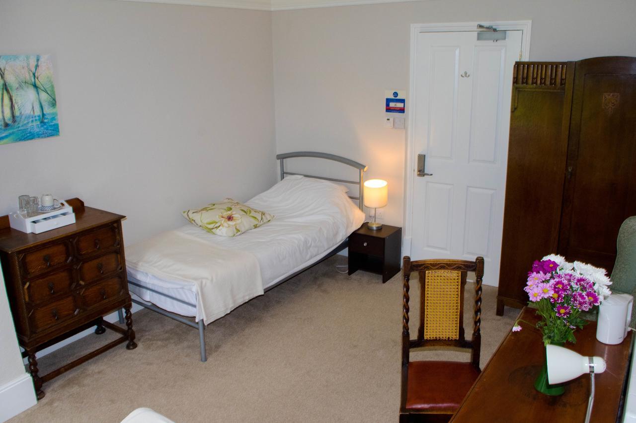 Claridge House Bed & Breakfast Lingfield Ngoại thất bức ảnh